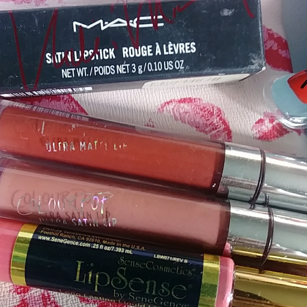 Mac lipstick - Picture 3 of 6
